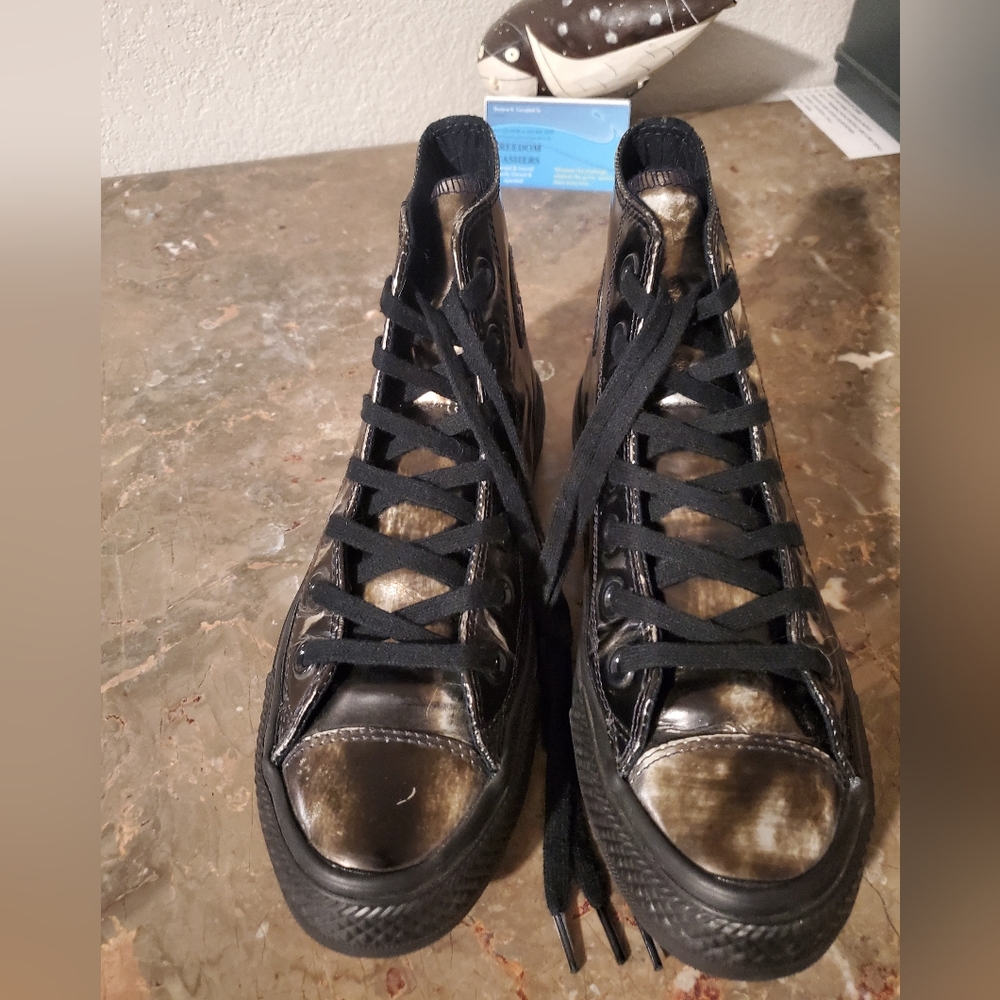 Patent leather Chuck Taylor w6